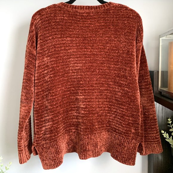 Pink Rose Chenille Crew Sweater (Red) S - Picture 2 of 7